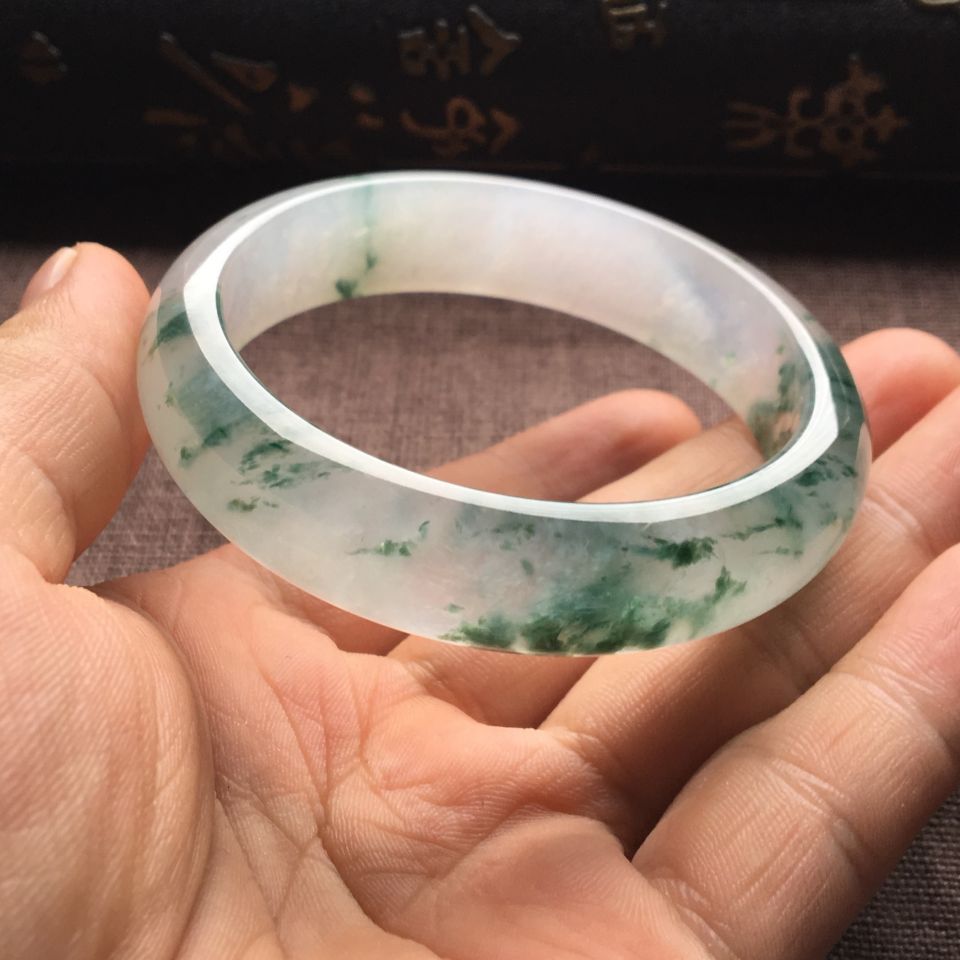 （超值推荐）冰种飘花手镯（56mm）