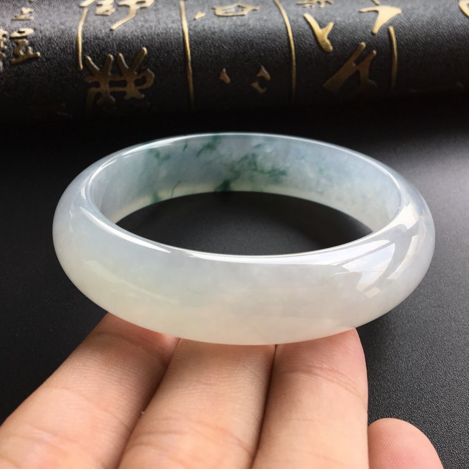 (超值推荐)冰种飘花手镯(58mm)