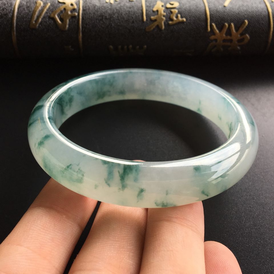 (超值推荐)冰种飘花手镯(58.8mm )