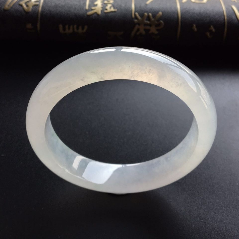 (超值推荐)冰种晴水手镯(56.2mm)