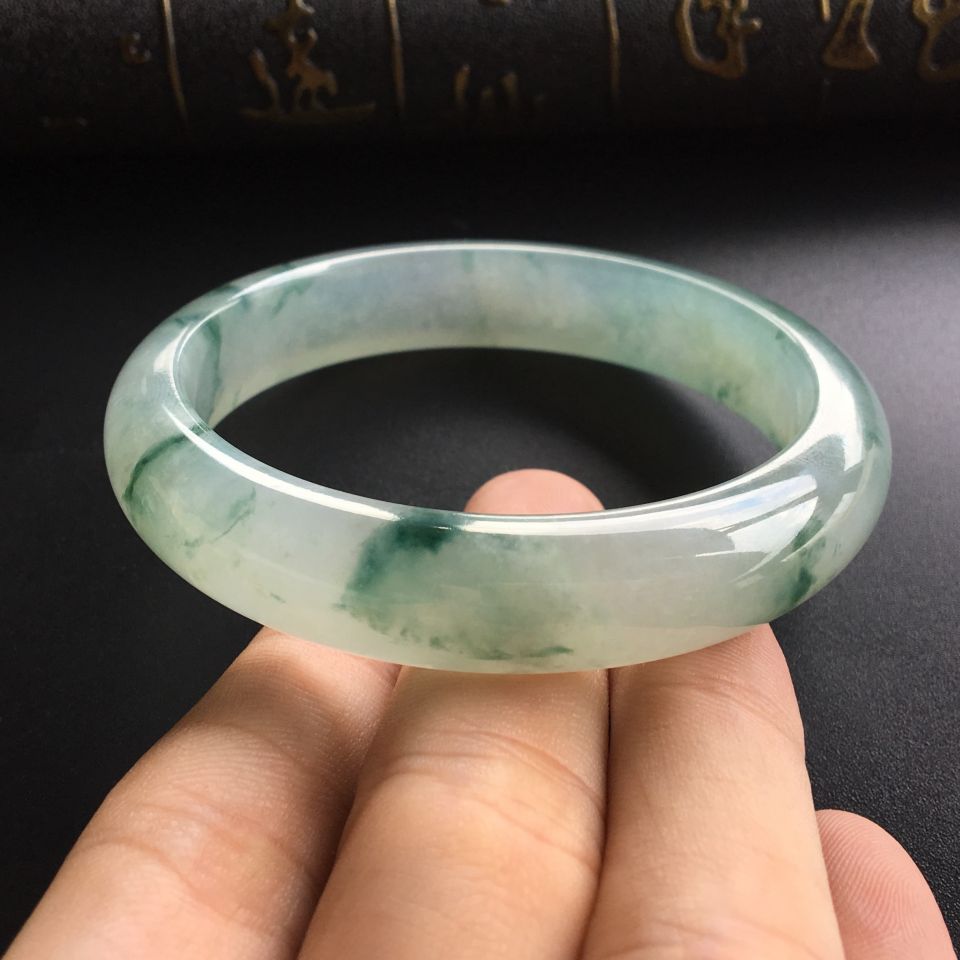 (超值推荐)冰种飘花手镯(56.4mm)