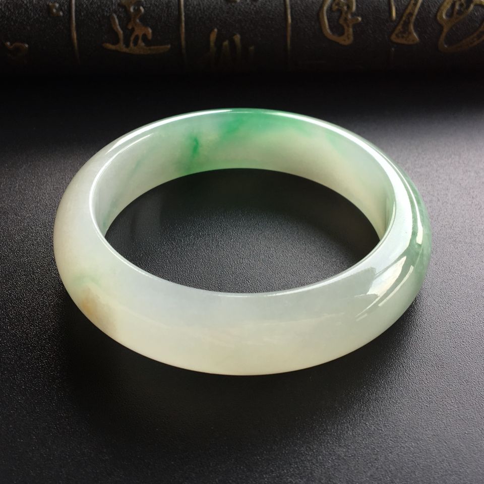 (超值推荐)糯冰种飘翠手镯(53mm)