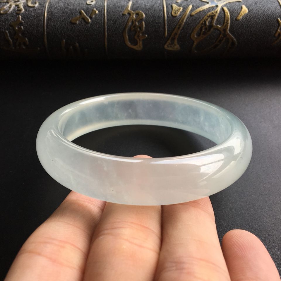 (超值推荐)冰种晴水手镯(56mm)