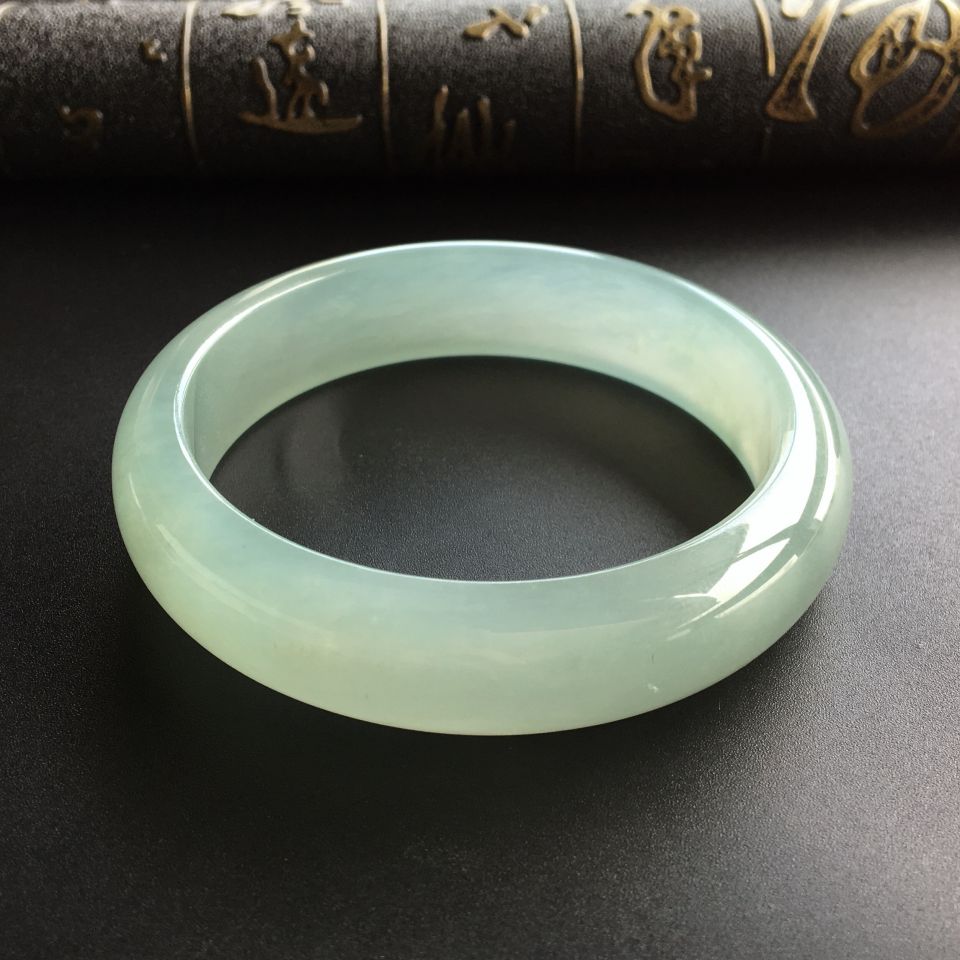 (超值推荐)冰种晴水手镯(56mm)