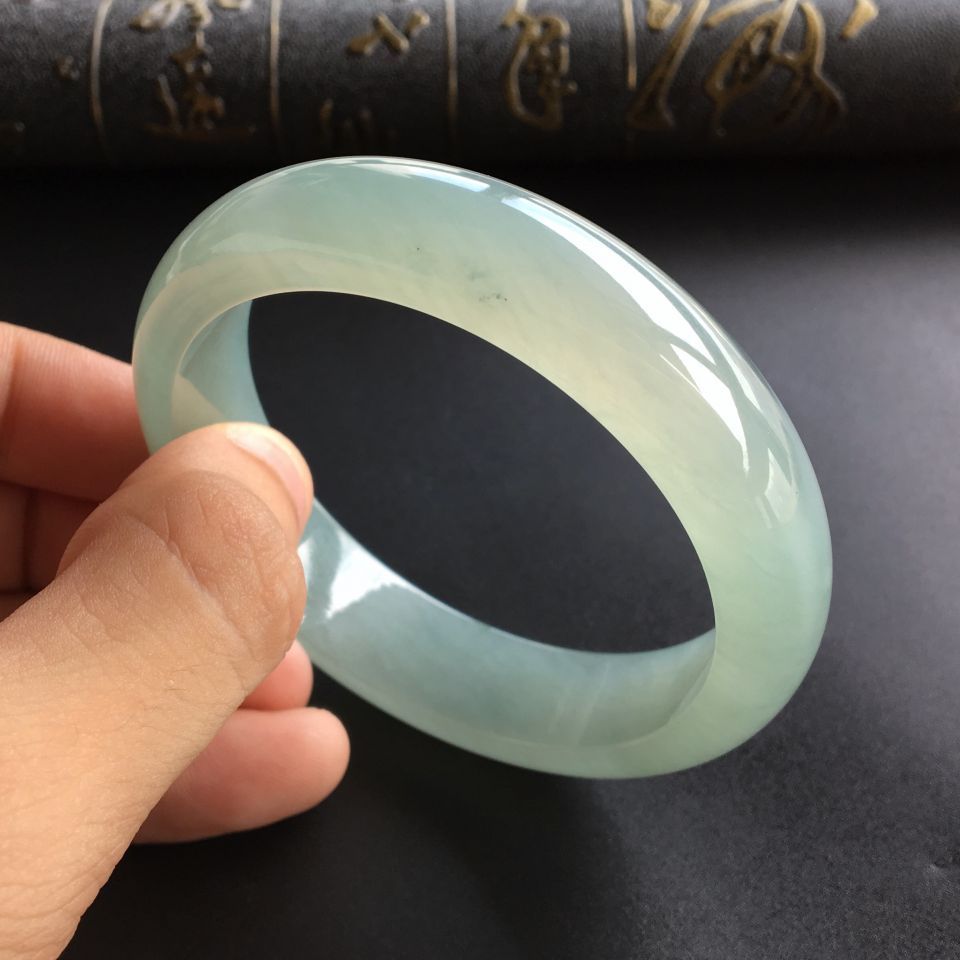 (超值推荐)冰种晴水手镯(56mm)