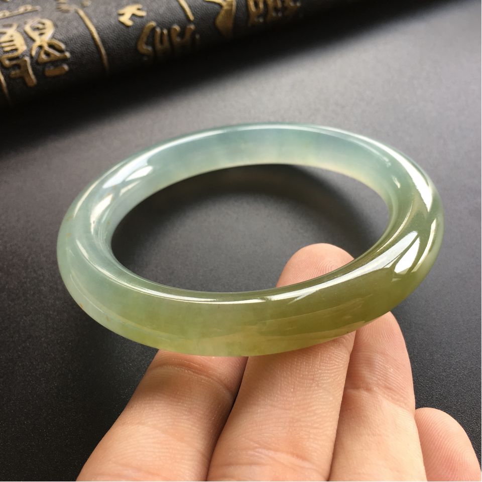 (超值推荐)冰种晴水褐黄翡圆条手镯(56.2mm)