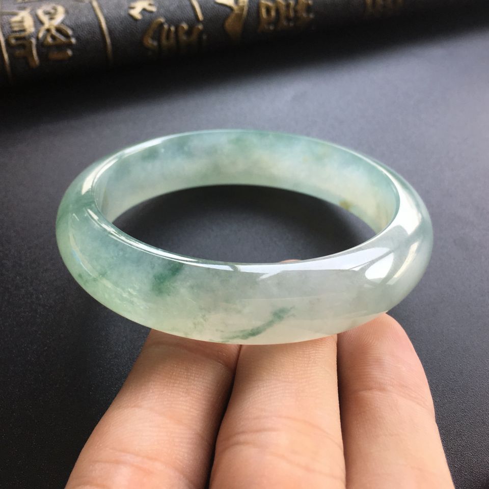 (超值推荐)冰种飘花手镯(56.7mm)