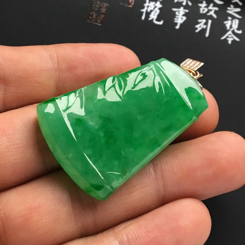 （超值推荐）糯冰种翠色节节高挂件