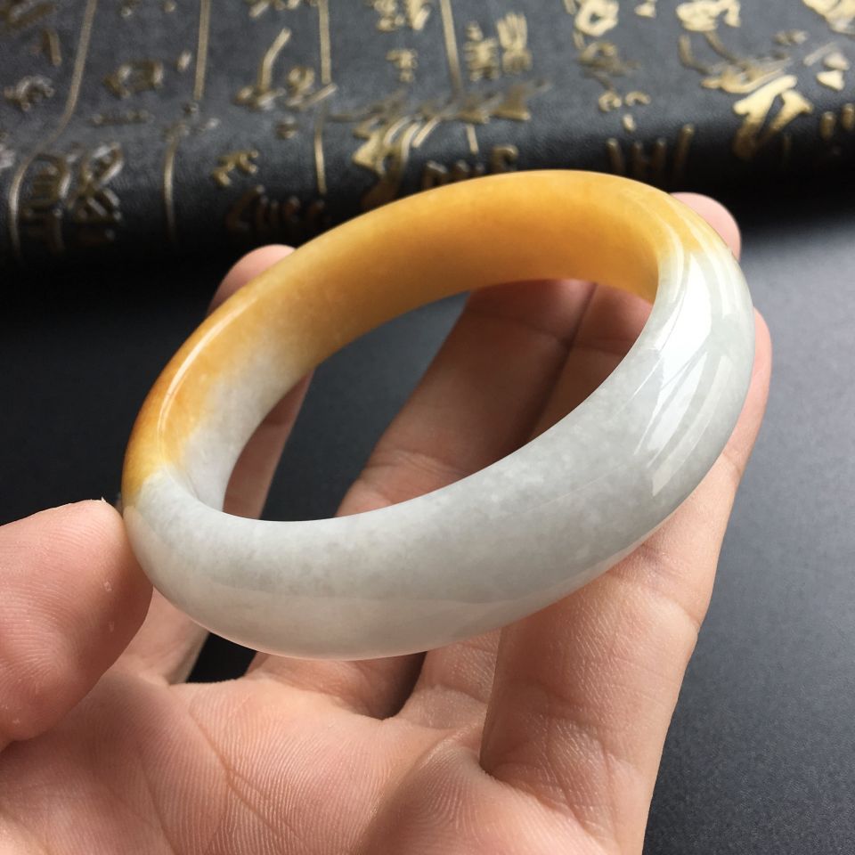 (超值推荐)糯冰种黄翡手镯(53.5mm)