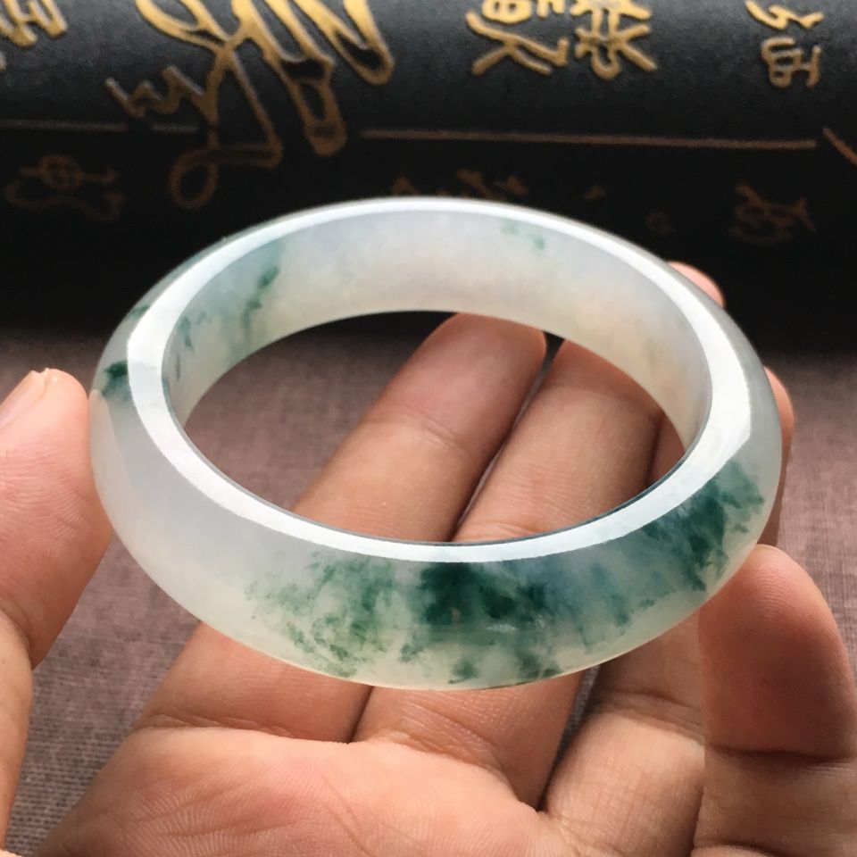 （超值推荐）冰种飘花手镯（56mm）