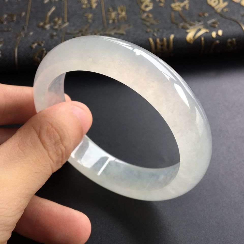 (超值推荐)冰种晴水手镯(55.2mm)