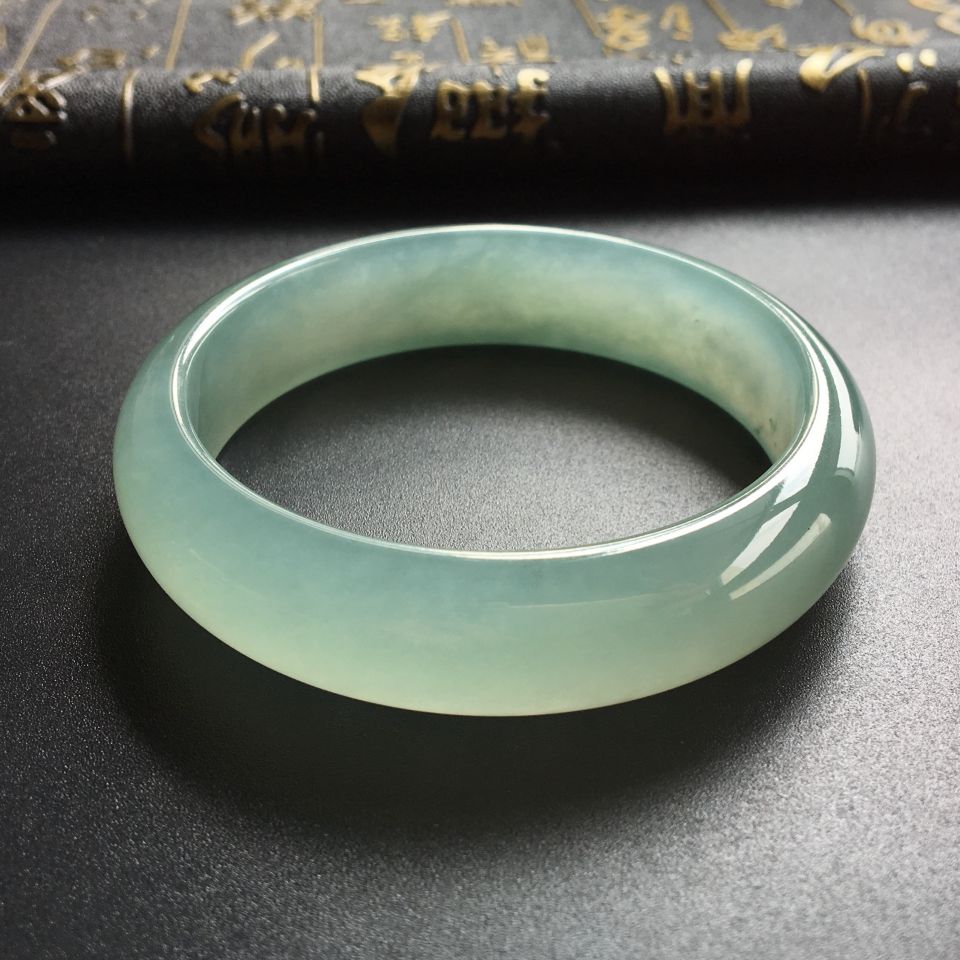 (超值推荐)冰种晴水略飘花手镯(57.7mm)