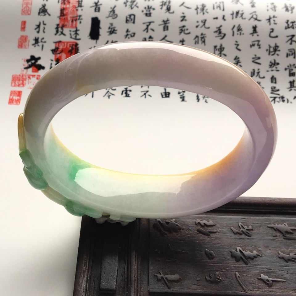 （超值推荐）糯冰种三彩螭龙如意雕花贵妃镯（59mm-48.1mm）