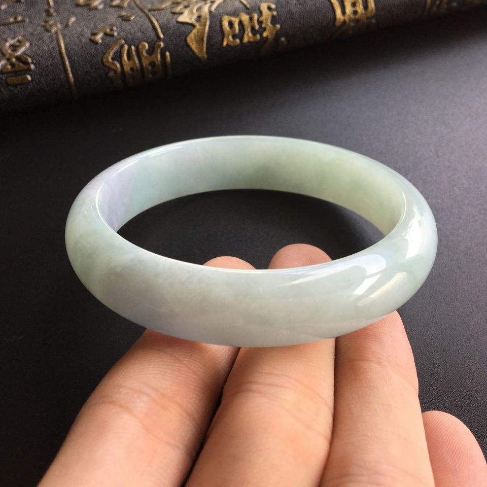 (超值推荐)糯冰种晴水手镯(58.7mm)