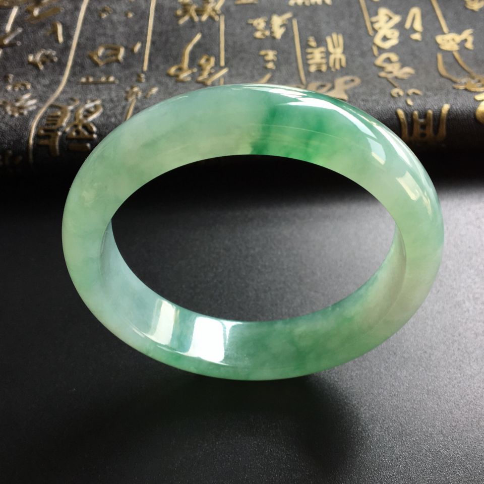 (超值推荐)糯冰种飘花手镯(56mm)