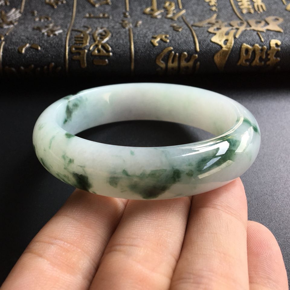 (超值推荐)糯冰种飘花手镯(55.6mm)