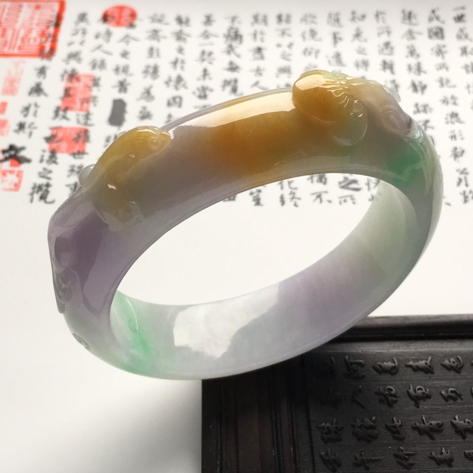 （超值推荐）糯冰种三彩螭龙如意雕花贵妃镯（58.2mm-54mm）