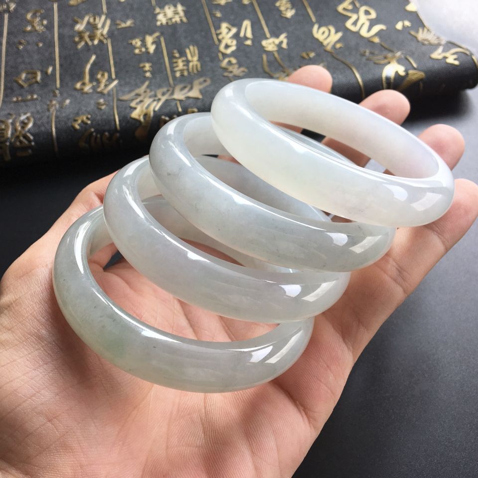 (超值推荐)糯冰种晴水手镯(一批走)(56mm)