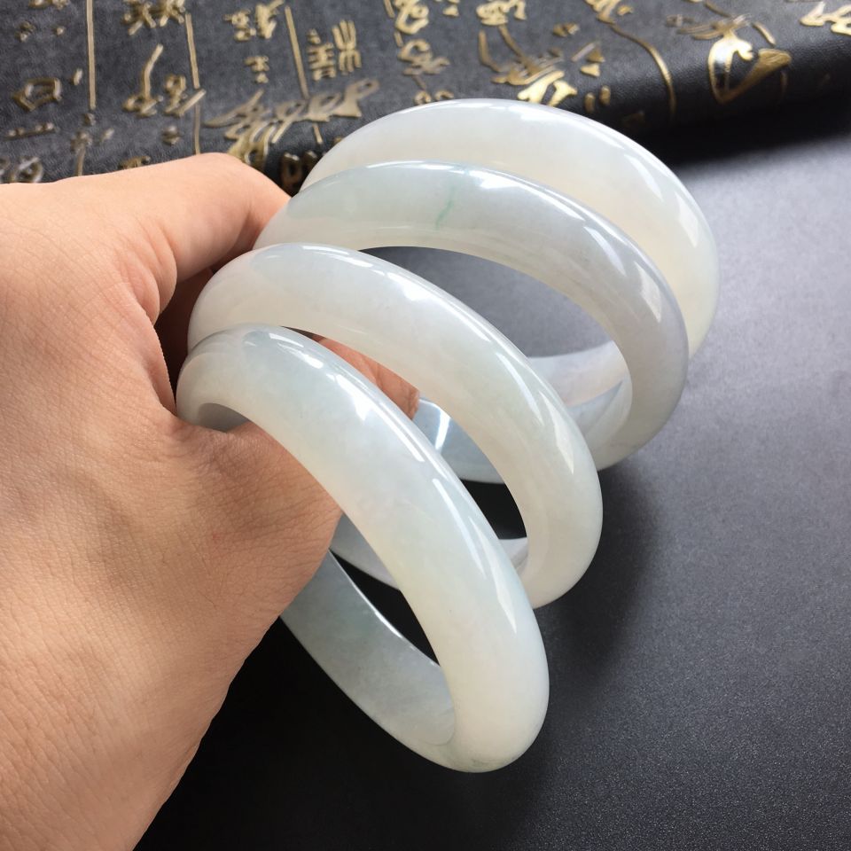 (超值推荐)糯冰种晴水手镯(一批走)(56mm)