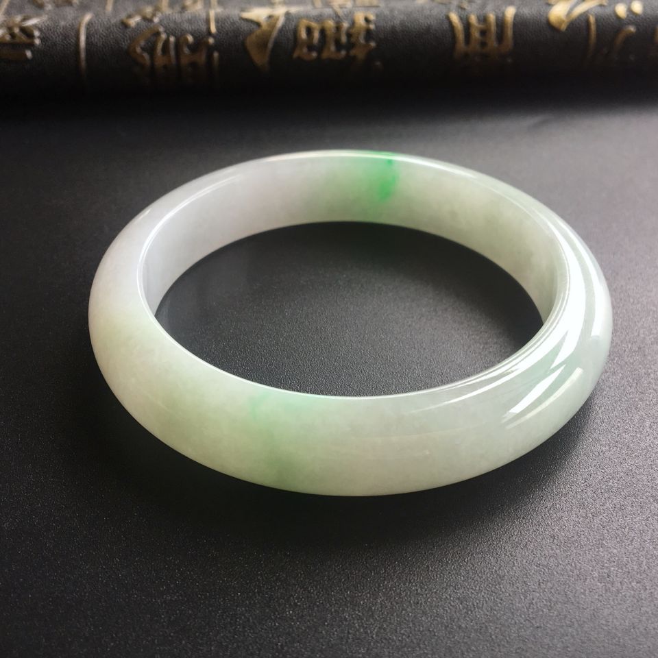 (超值推荐)糯冰种飘翠手镯(56.6mm)