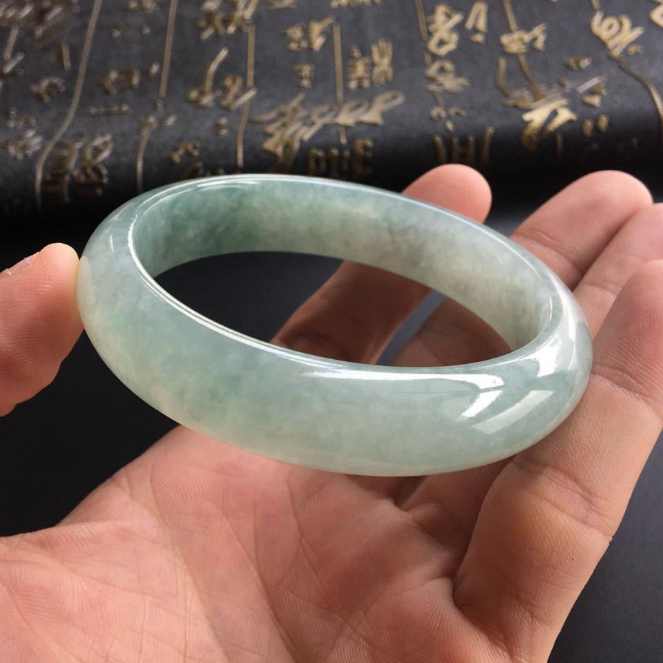 (超值推荐)糯冰种晴水飘花手镯(58.8mm)