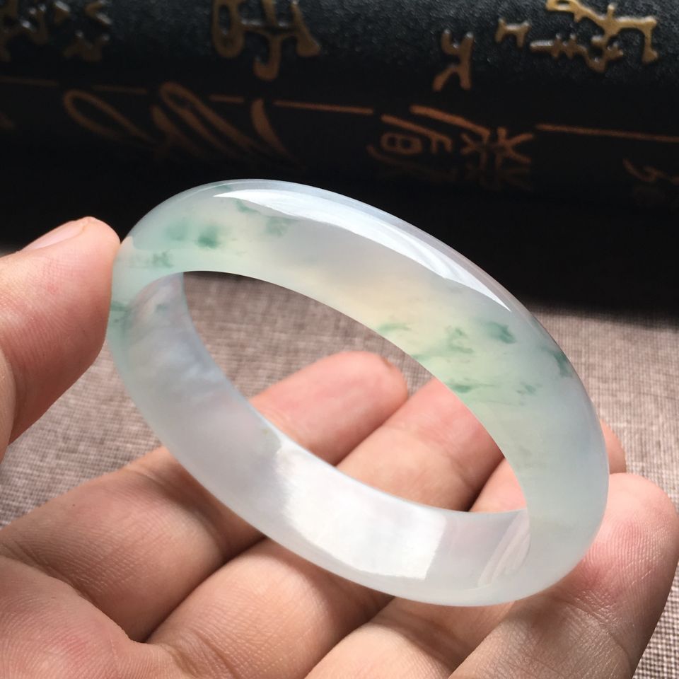 （超值推荐）冰种飘花贵妃镯（52.5mm-45.5mm）