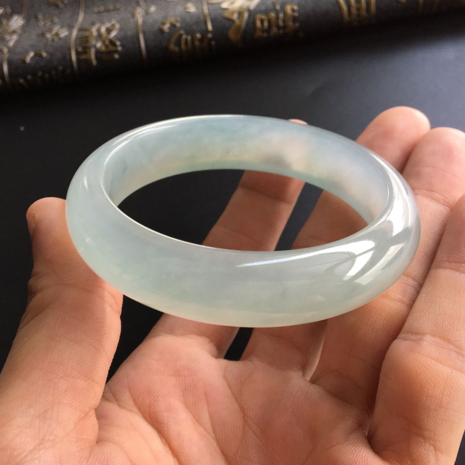 (超值推荐)冰种晴水手镯(57mm)