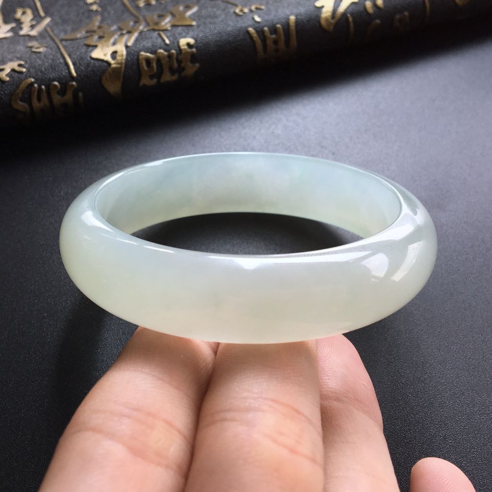 (超值推荐)冰种晴水手镯(56.4mm)