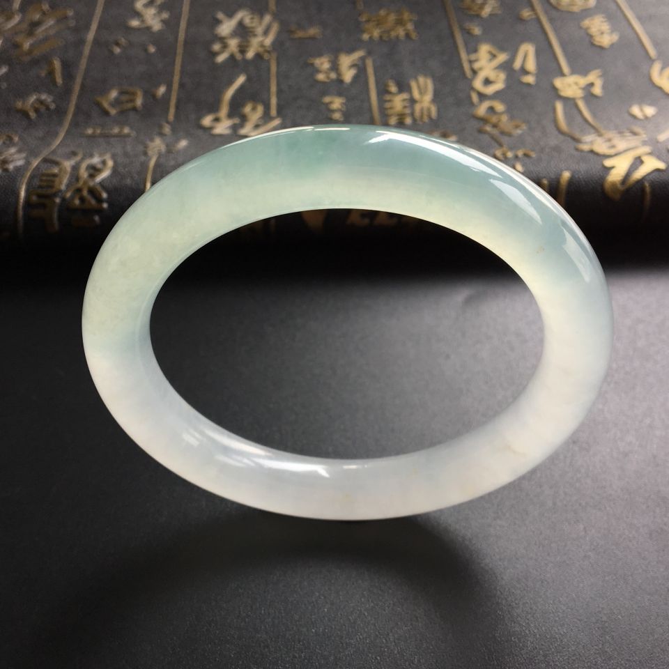 (超值推荐)冰种晴水圆条手镯(56mm)