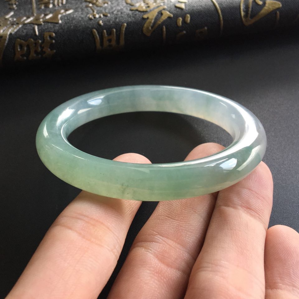 (超值推荐)冰种晴水飘花圆条手镯(53.5mm)