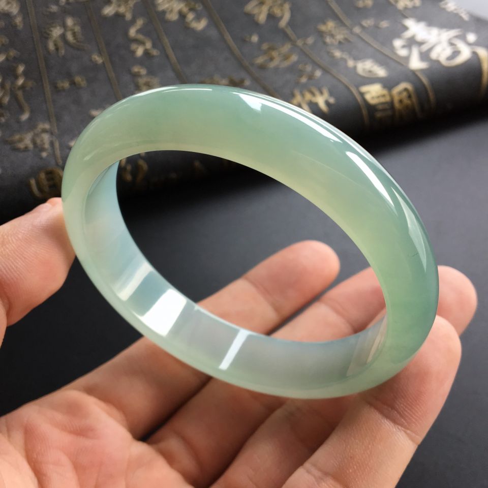 (超值推荐)冰种晴水手镯(58.8mm)