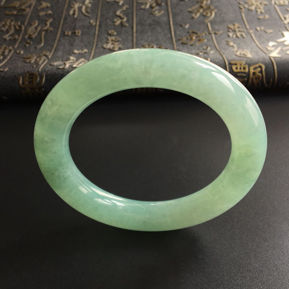 (超值推荐)糯冰种晴水圆条手镯(57.8mm)