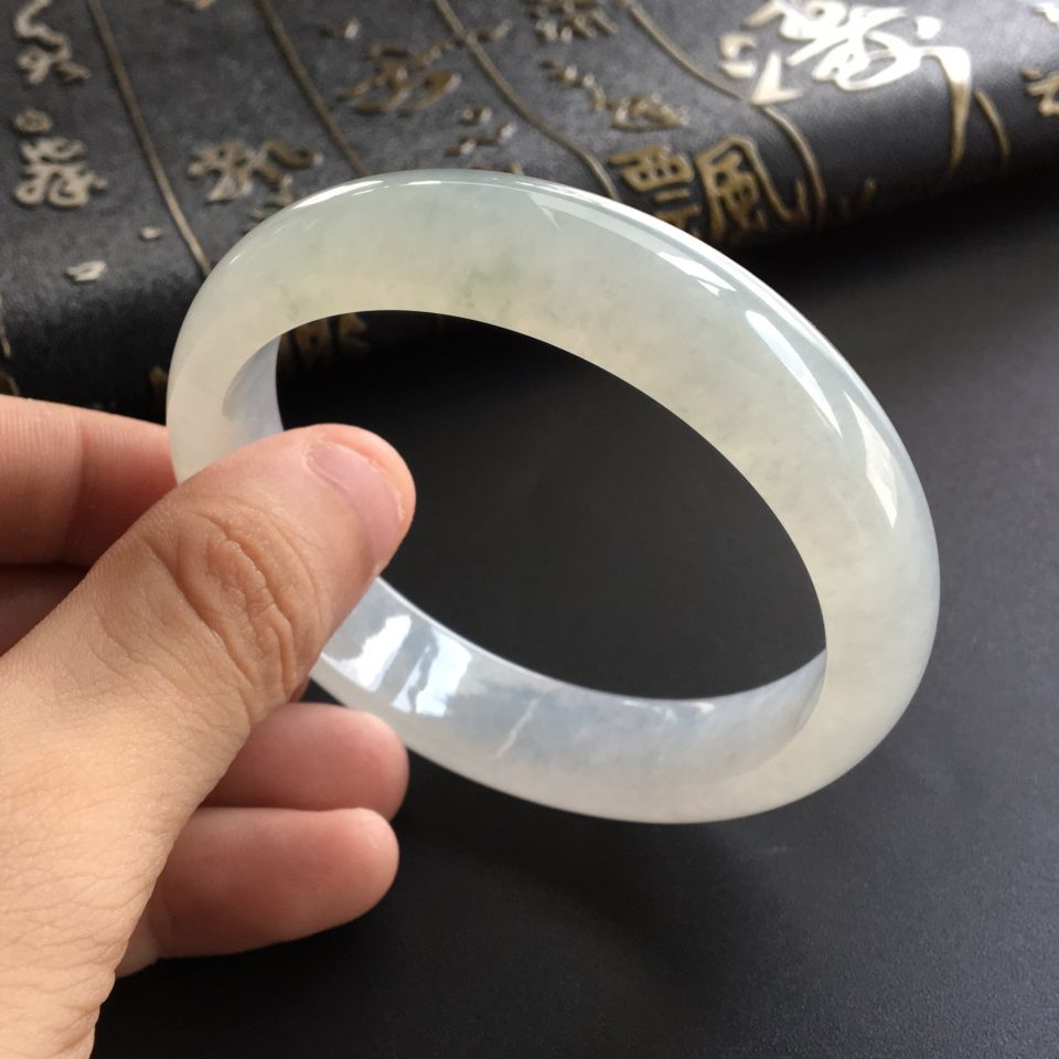 (超值推荐)冰种晴水手镯(57.8mm)