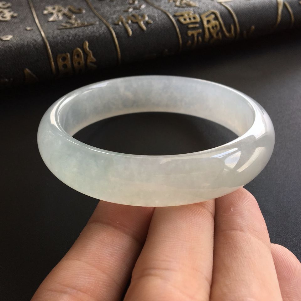 (超值推荐)冰种晴水手镯(57.8mm)