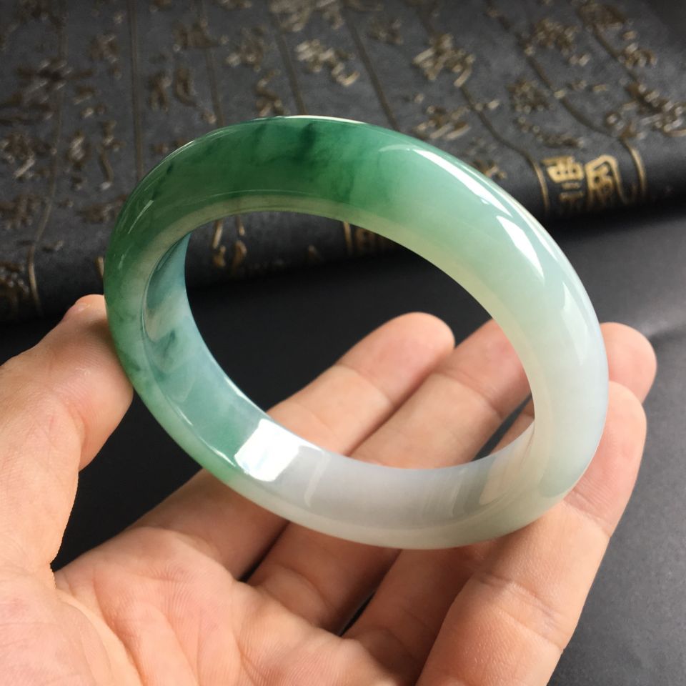 (超值推荐)糯冰种飘花手镯(57.4mm)