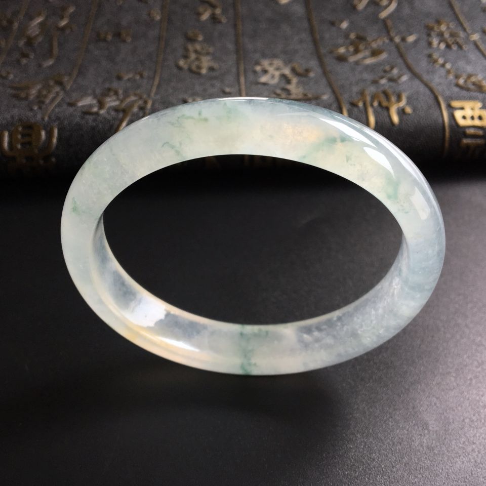 (超值推荐)冰种飘花贵妃镯(54.4mm-47mm)