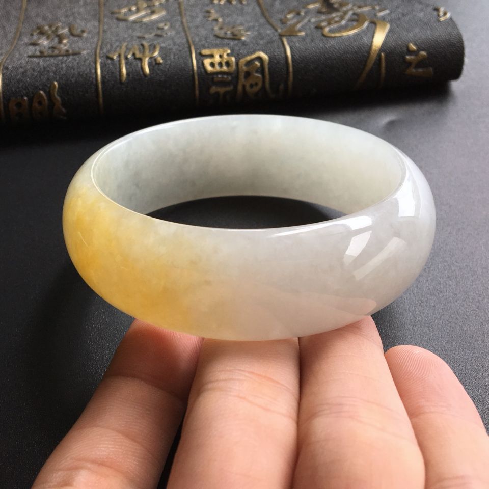 (超值推荐)糯冰种黄翡手镯(59.5mm)