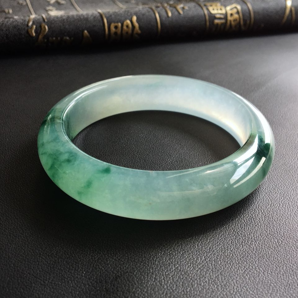 冰种飘花手镯(56mm)