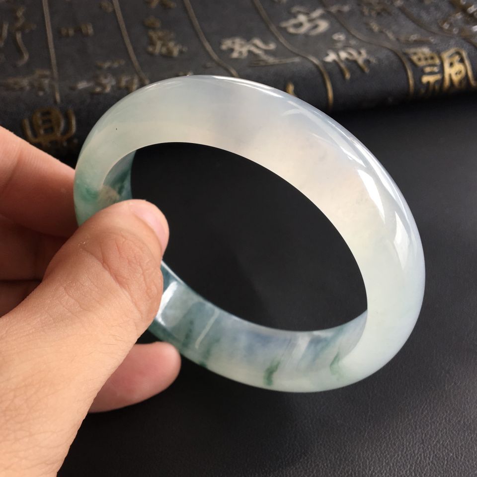 (超值推荐)冰种飘花手镯(56mm)