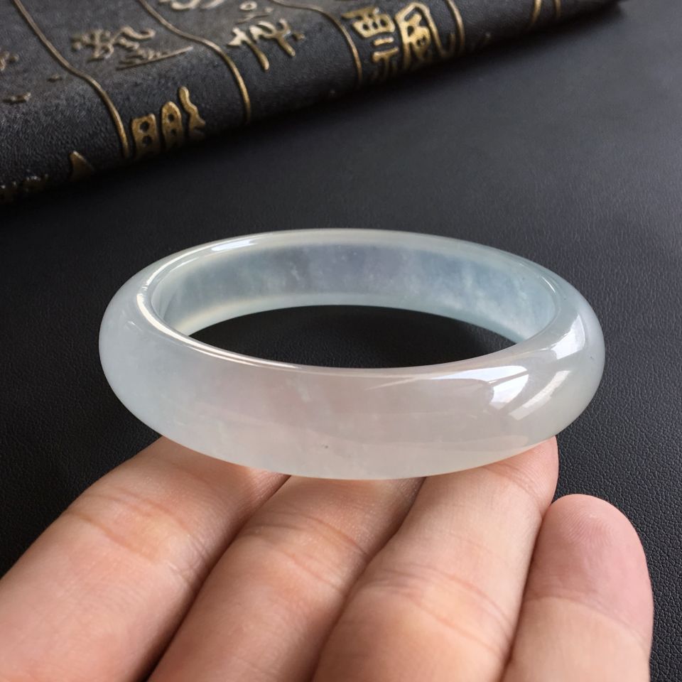 (超值推荐)冰种晴水手镯(56mm)