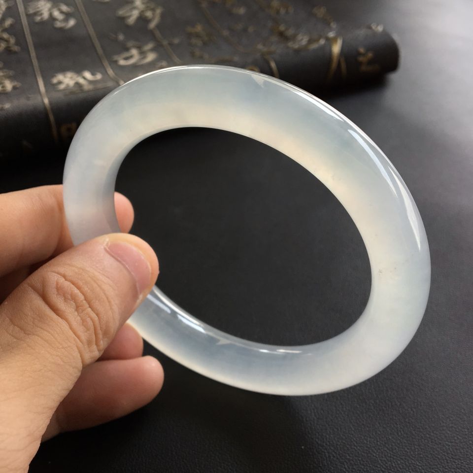 (超值推荐)冰种晴水圆条手镯(57.4mm)