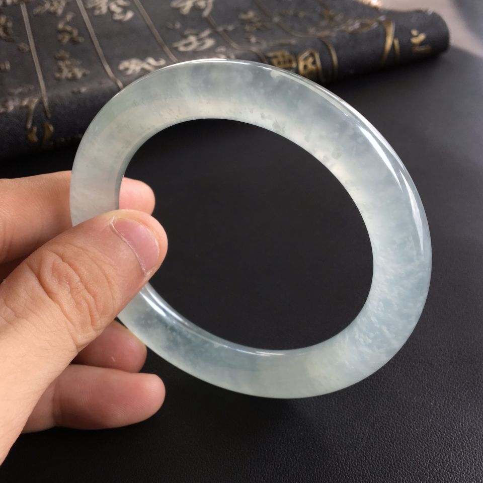 (超值推荐)冰种晴水圆条手镯(56.6mm)