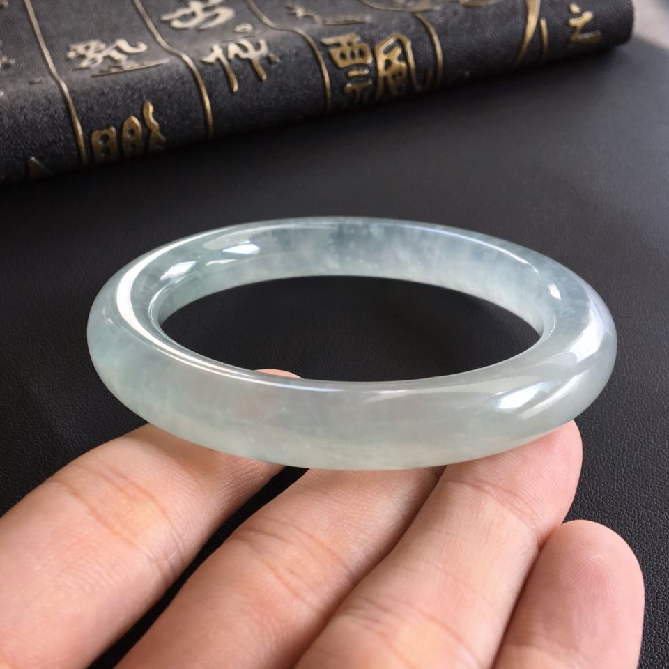 (超值推荐)冰种晴水圆条手镯(56.6mm)