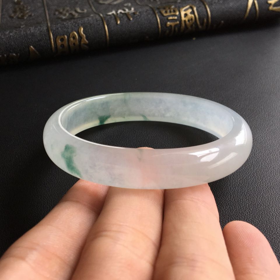 (超值推荐)冰种飘花贵妃镯(54mm-47.2mm)