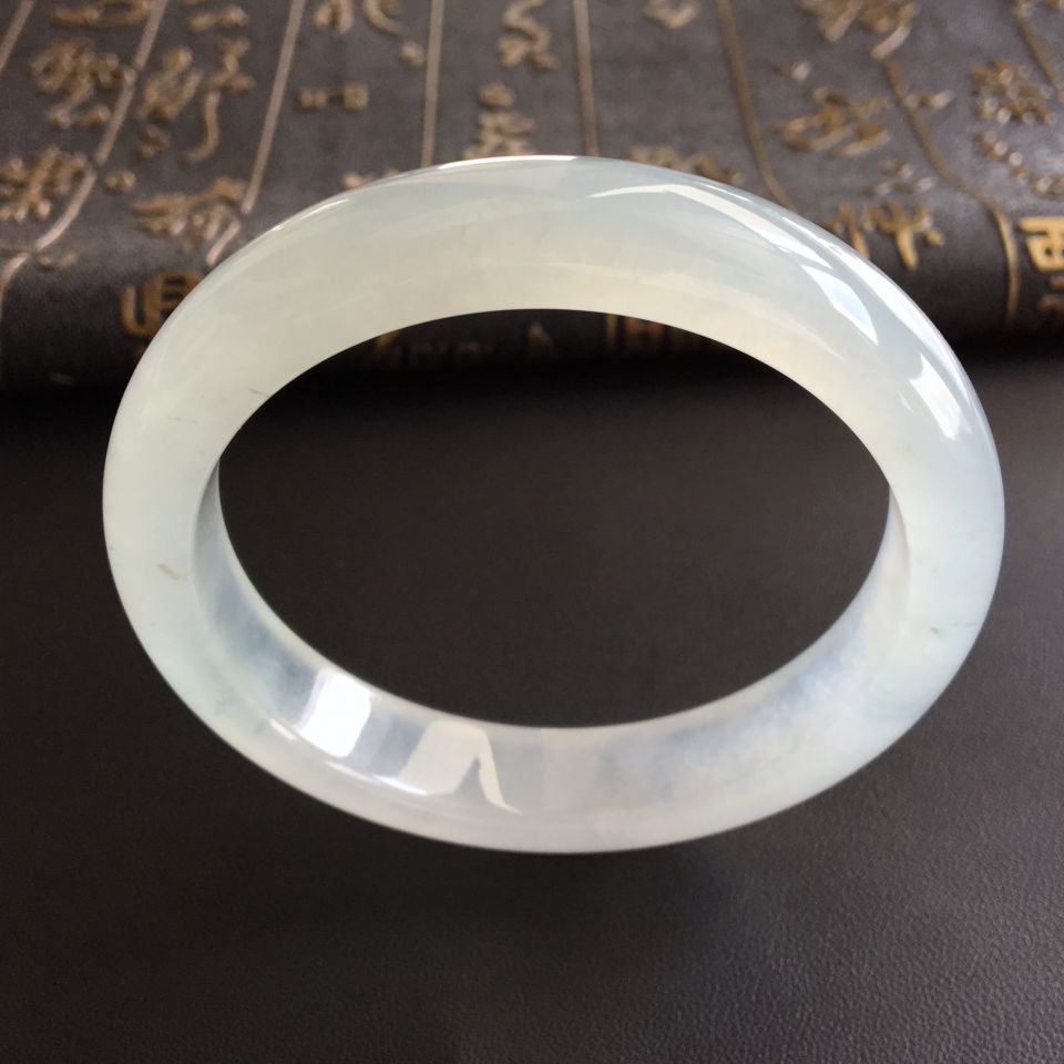 冰种晴水略飘花手镯(57.6mm)