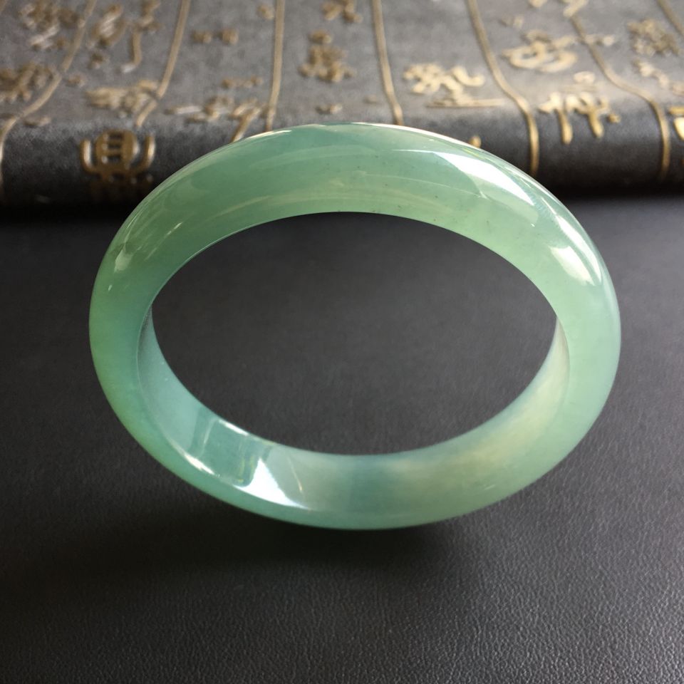 糯冰种晴水手镯(51mm)