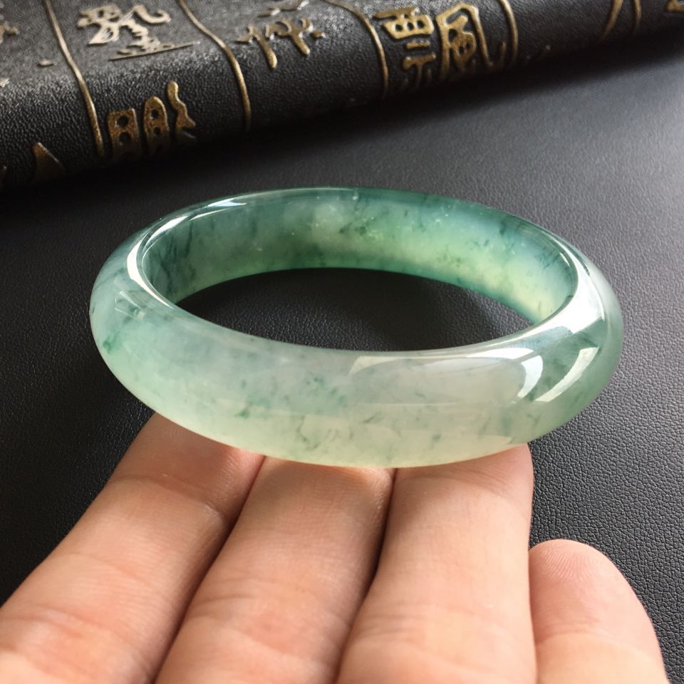 冰种飘花手镯(55.2mm)