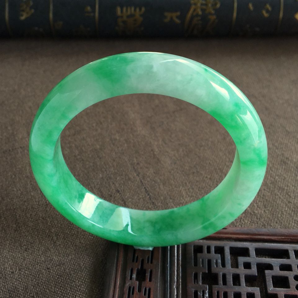 糯冰种翠色手镯(55.3mm)