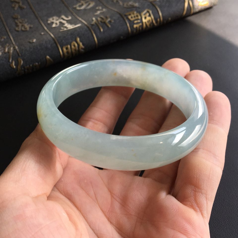 糯冰种晴水飘黄花手镯(60.2mm)