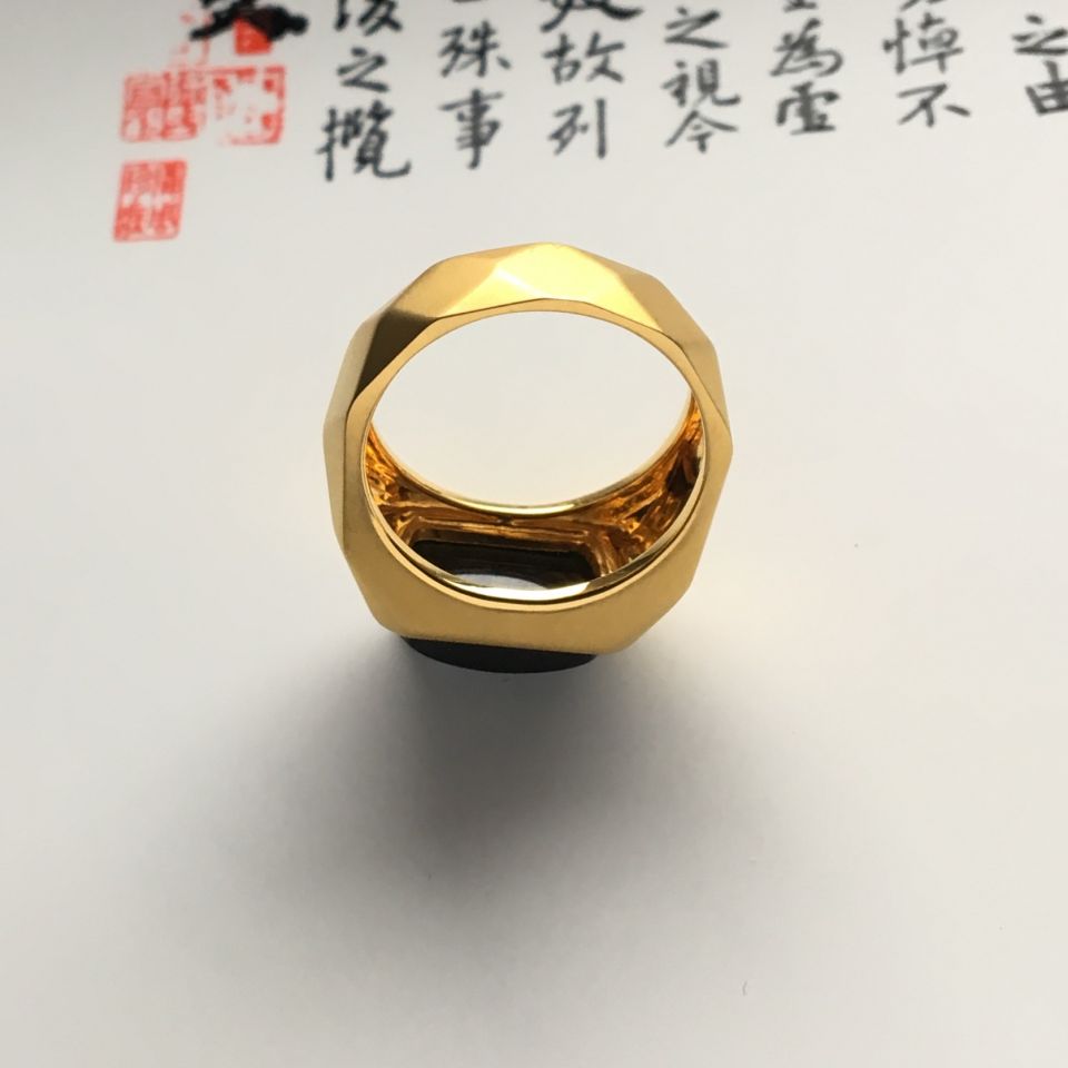 镶黄18k金冰玻种墨翠马鞍戒指（男戒）